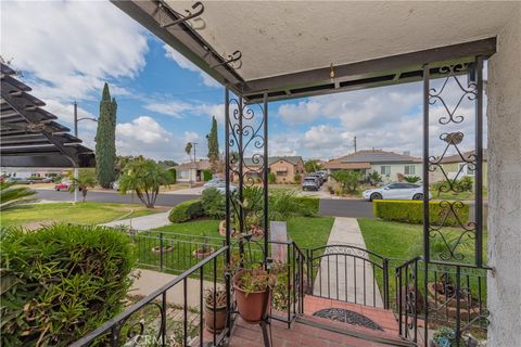 A home in El Monte