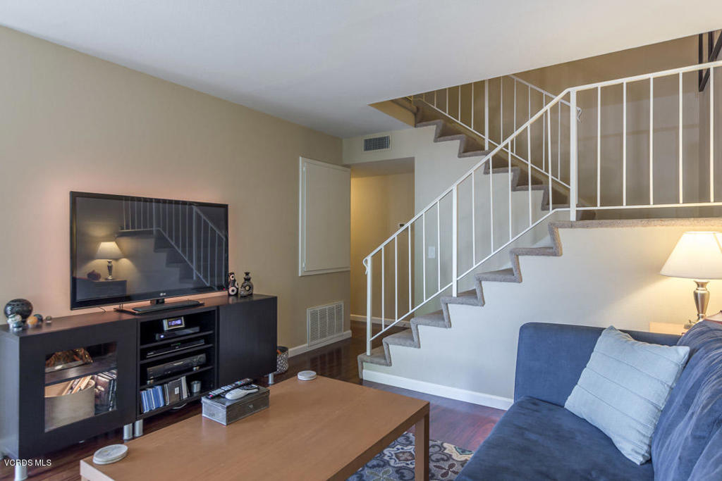 Oakbrook Townhomes - 518 - Residential