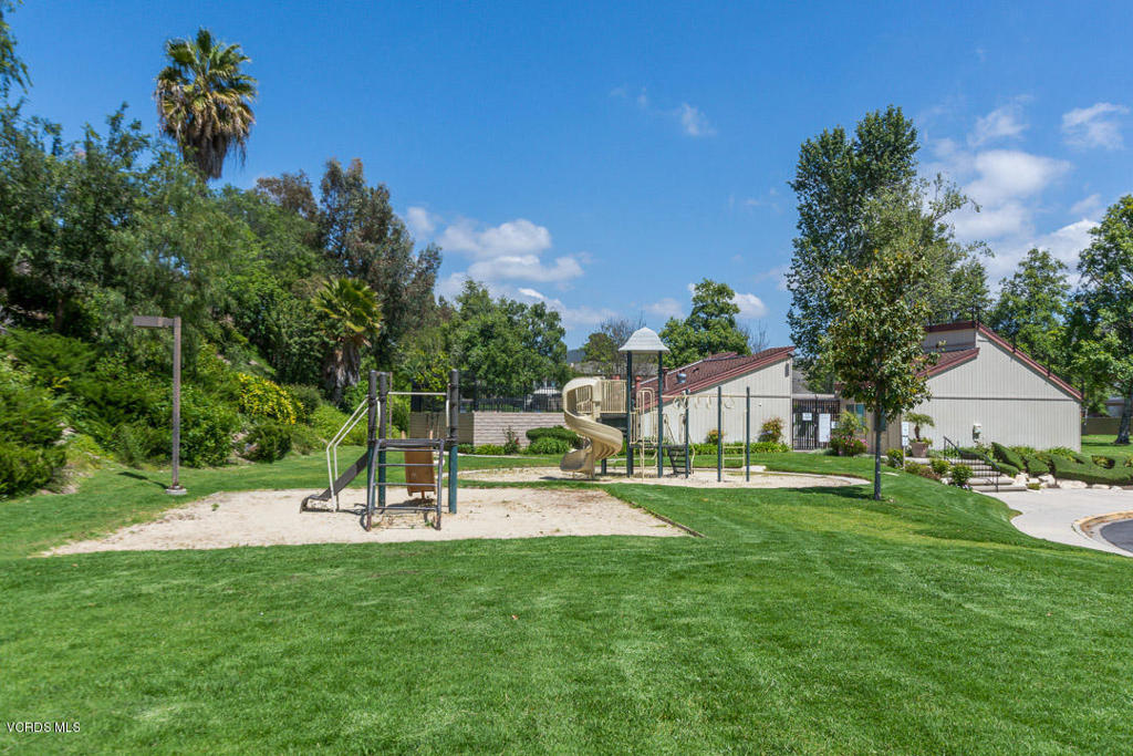 Oakbrook Townhomes - 518 - Residential