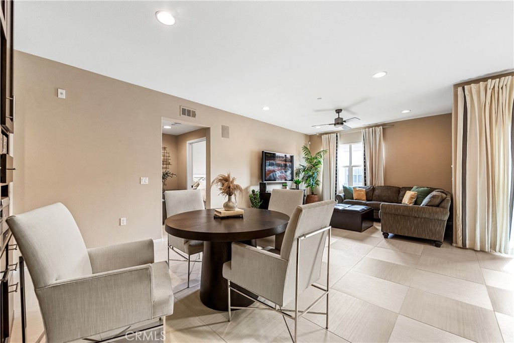 405 S Anaheim Boulevard 8