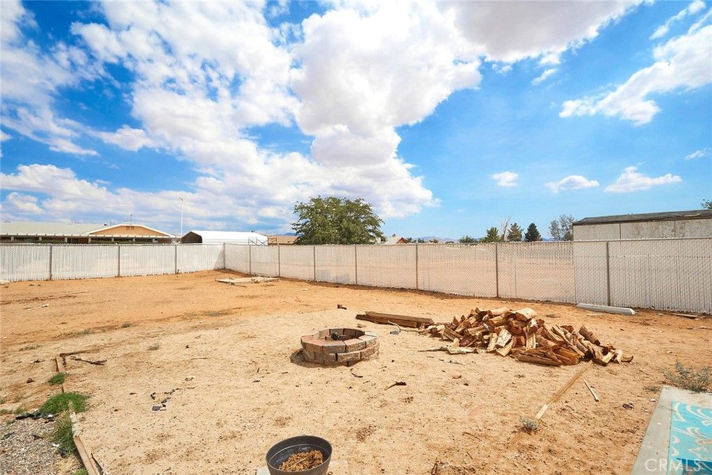 listing image 130724207323748149543