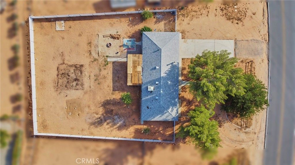 listing image 130723077750678029173