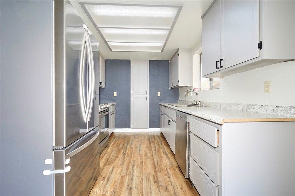 listing image 130726495765365095486