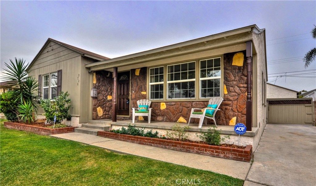 listing image 130729721835392108325