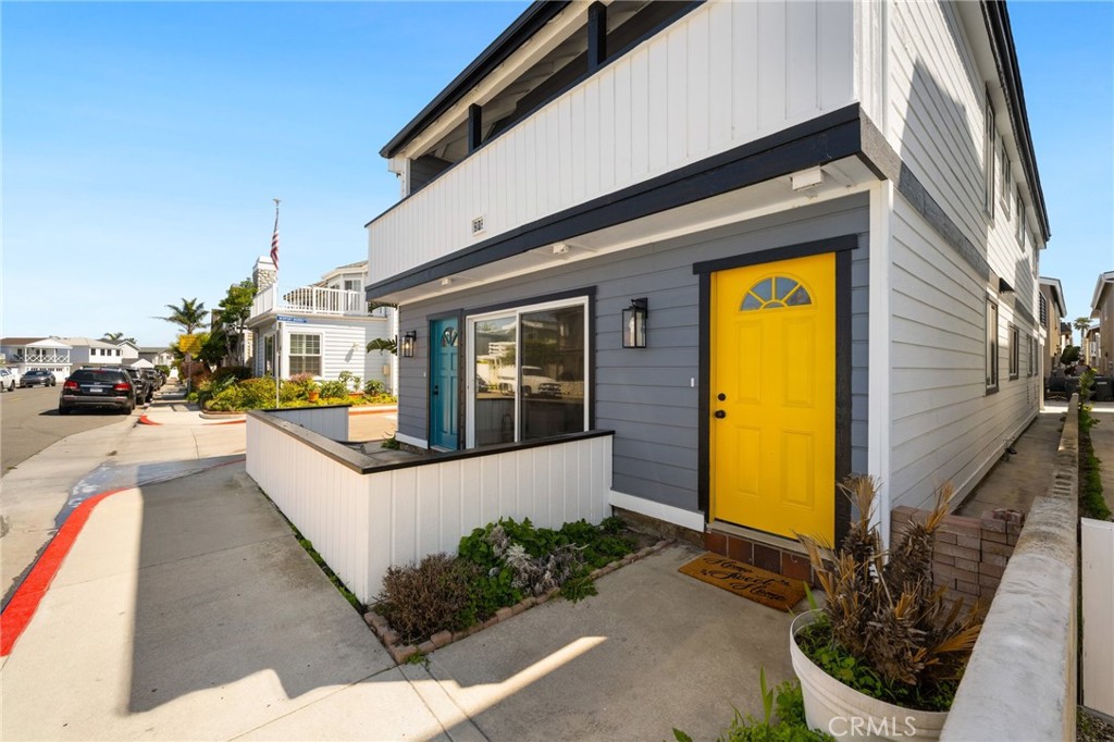 212 Orange Street