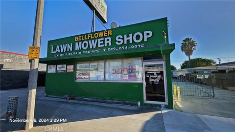 9724 Alondra Boulevard Bellflower CA 90706