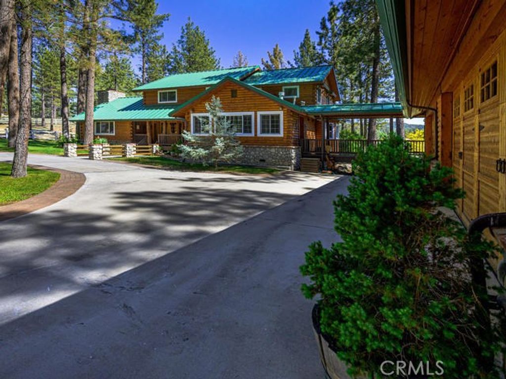 listing image 130722075871328340669