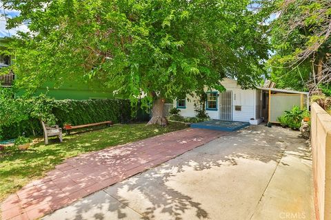 A home in La Crescenta