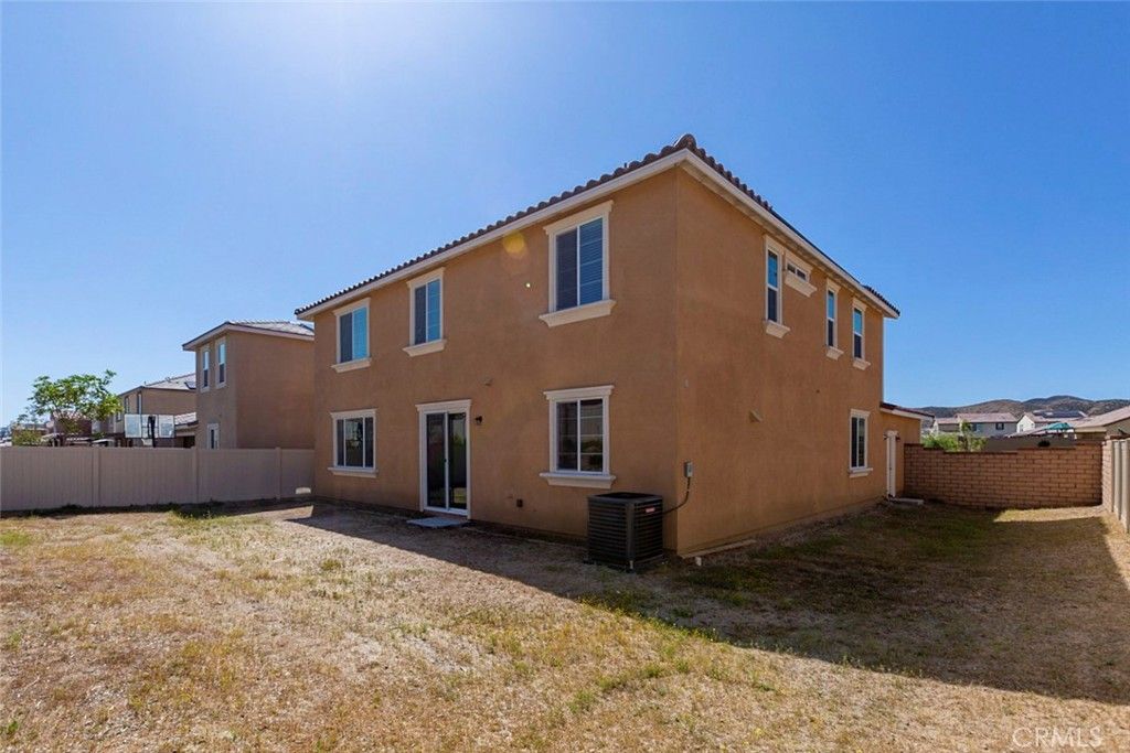 listing image 130726861737069056555
