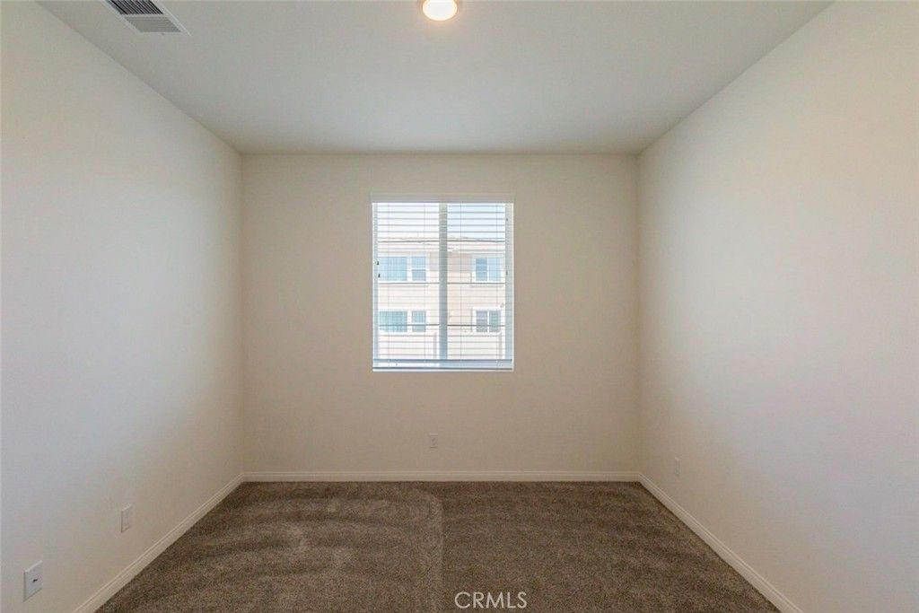 listing image 130723881143619054744