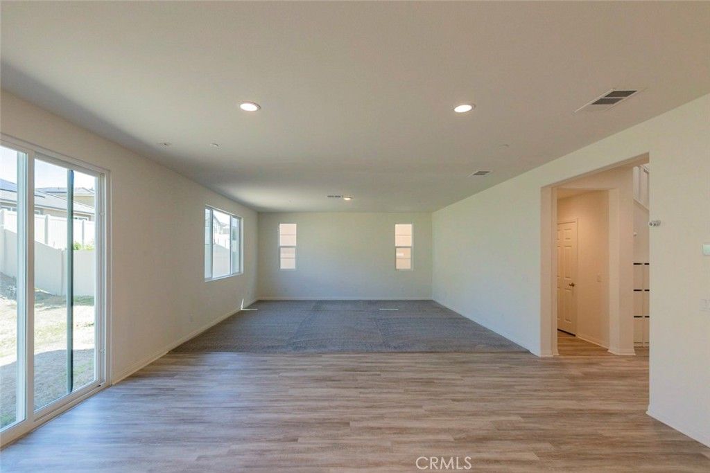 listing image 130725603939066332141