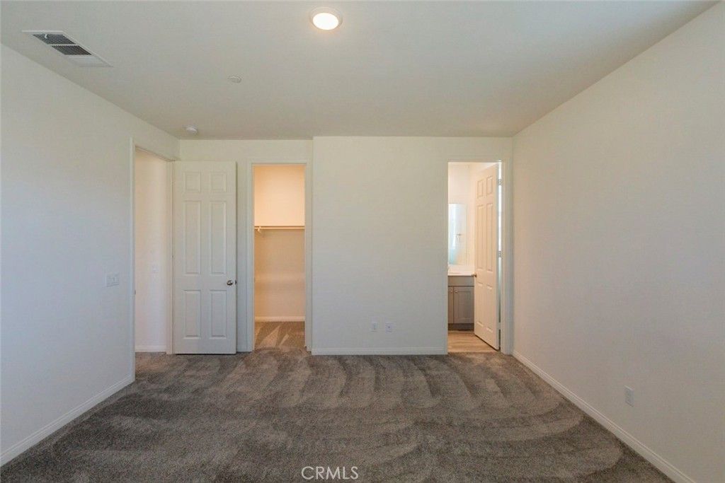 listing image 130726293938216203127