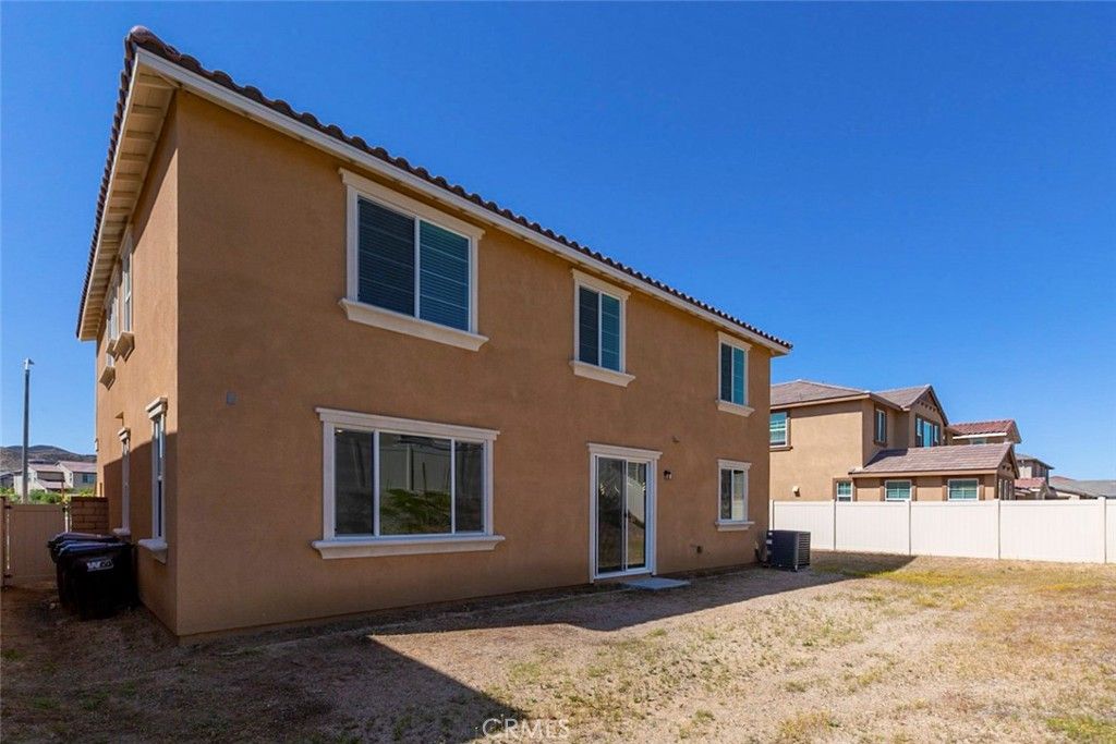 listing image 130722103495176450864