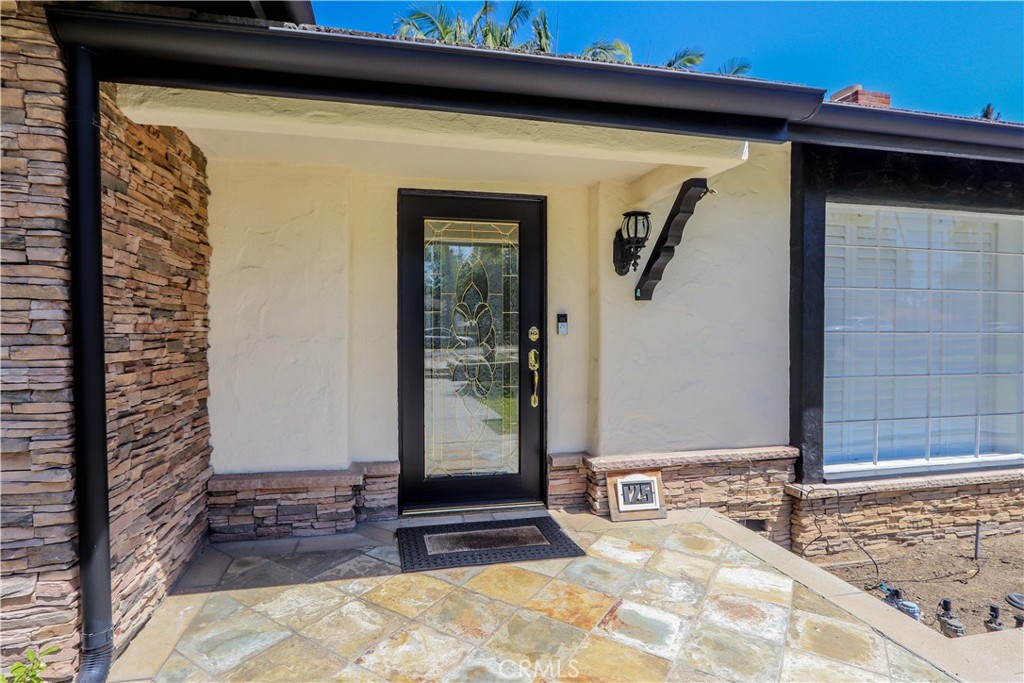 Photo 7 of 70 of 125 E Las Palmas Drive house