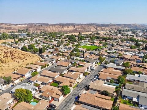 A home in Castaic