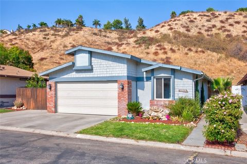 A home in Castaic