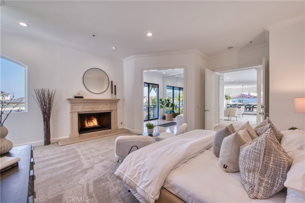 Corona del Mar South of PCH (CDMS) - Residential