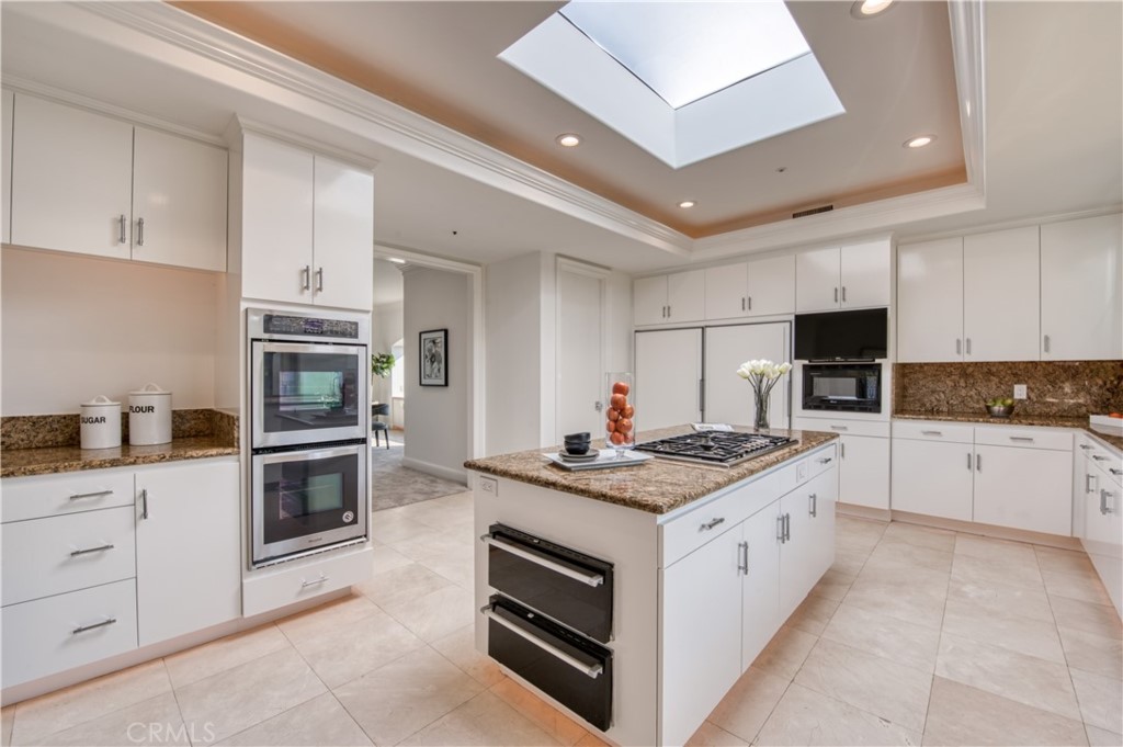 Corona del Mar South of PCH (CDMS) - Residential