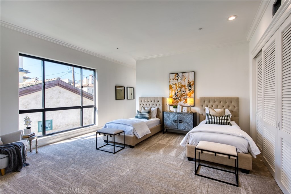 Corona del Mar South of PCH (CDMS) - Residential