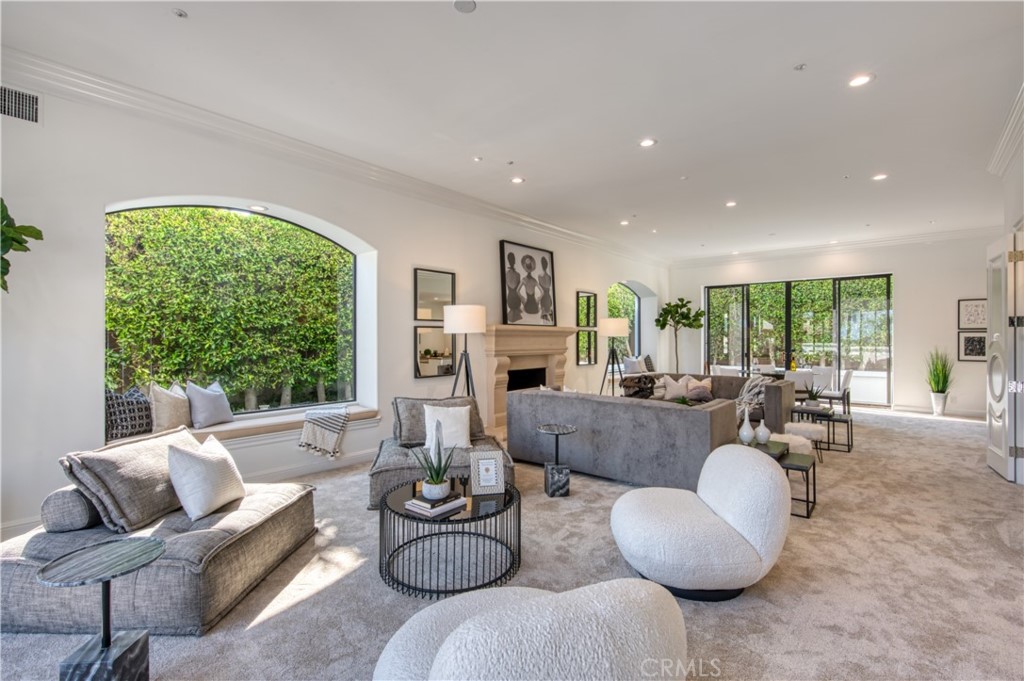 Corona del Mar South of PCH (CDMS) - Residential