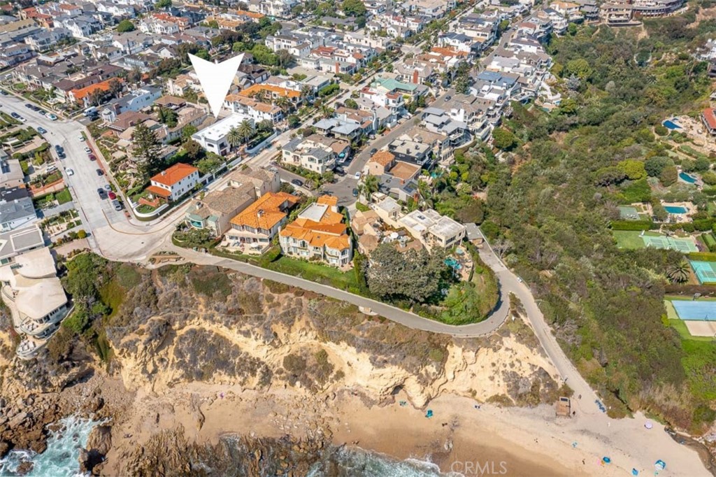 Corona del Mar South of PCH (CDMS) - Residential