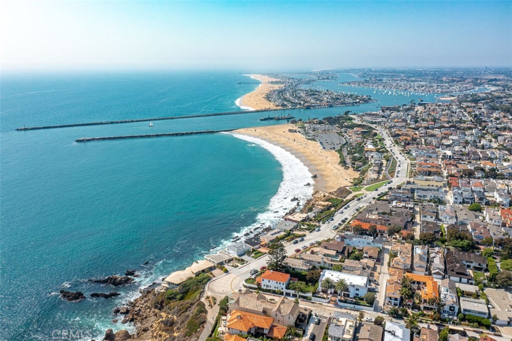 Corona del Mar South of PCH (CDMS) - Residential