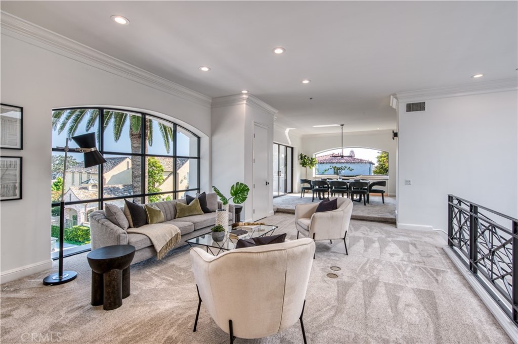 Corona del Mar South of PCH (CDMS) - Residential