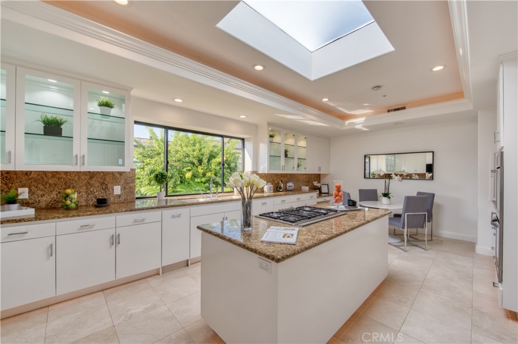 Corona del Mar South of PCH (CDMS) - Residential