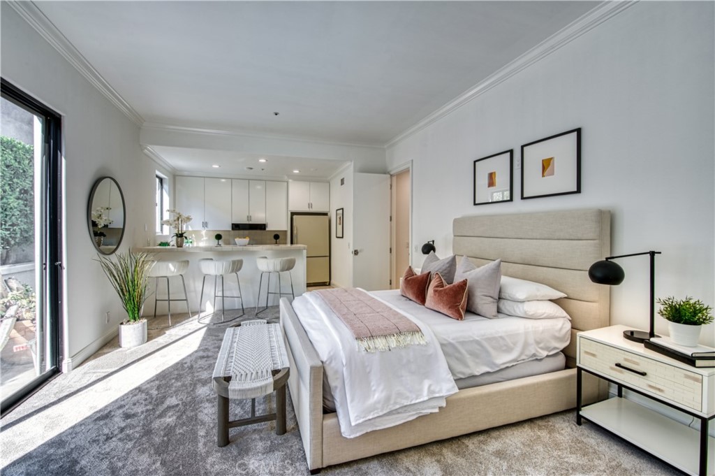 Corona del Mar South of PCH (CDMS) - Residential