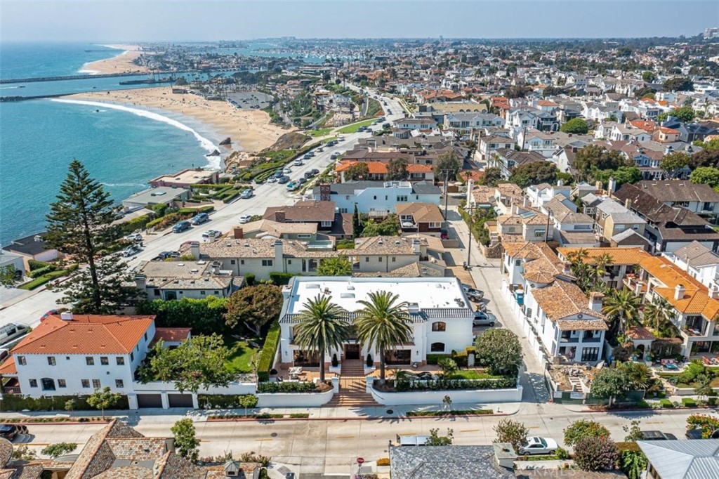 Corona del Mar South of PCH (CDMS) - Residential