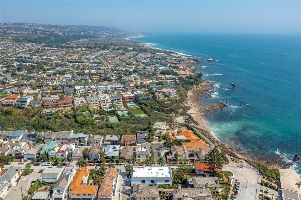 Corona del Mar South of PCH (CDMS) - Residential