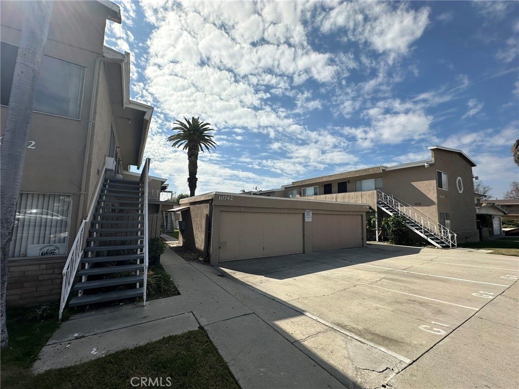 10736 10742 Shire Place