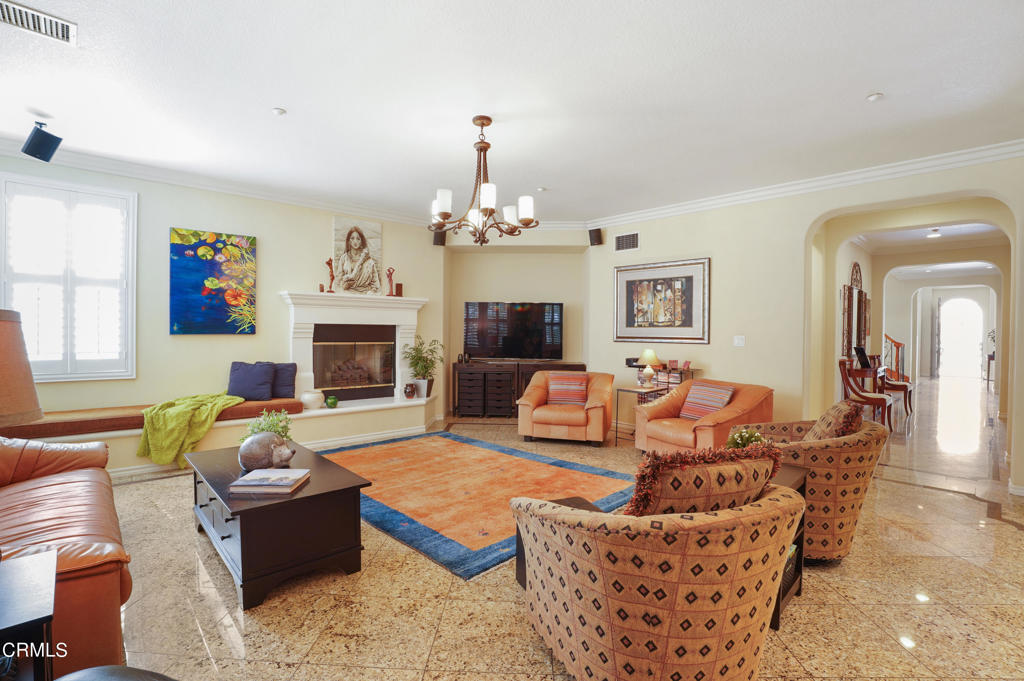 2738 Sleepy Hollow Place