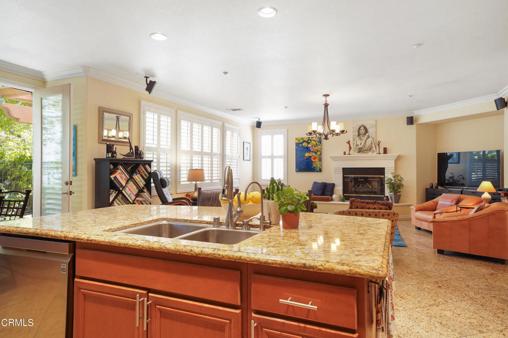 2738 Sleepy Hollow Place
