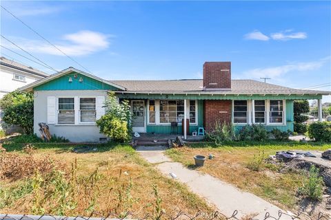 A home in El Monte