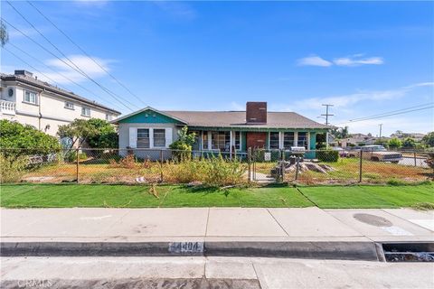 A home in El Monte