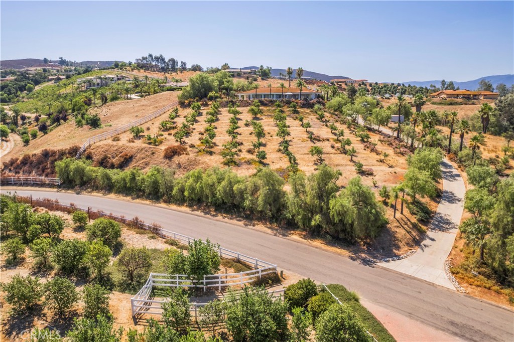 40954 Parado Del Sol Drive