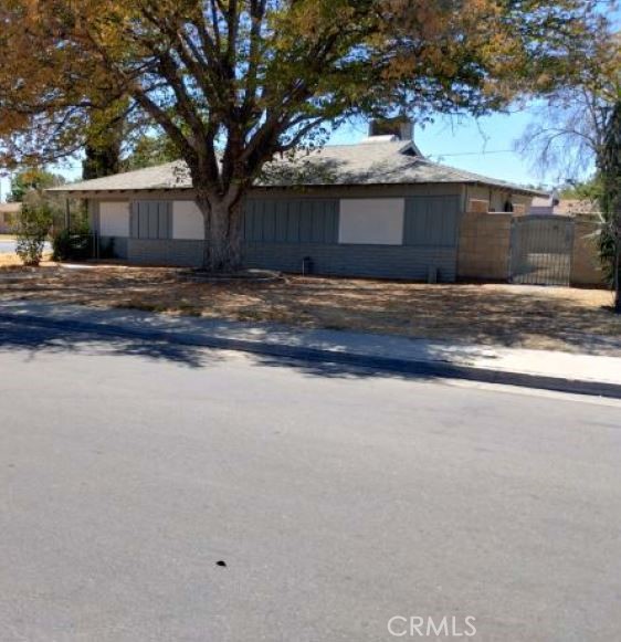 Photo 8 of 8 of 1301 Emery Avenue house