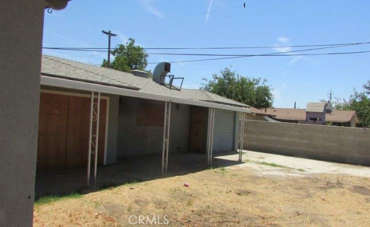 Photo 6 of 8 of 1301 Emery Avenue house