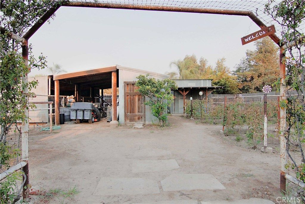 listing image 130728642229528525790
