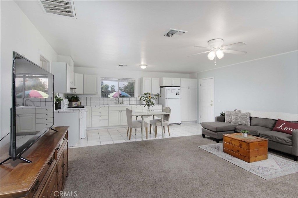 listing image 130729886567450795937