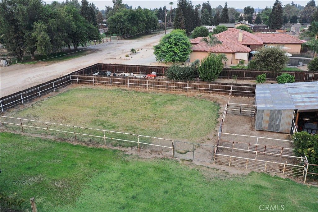 listing image 130726175486702786685