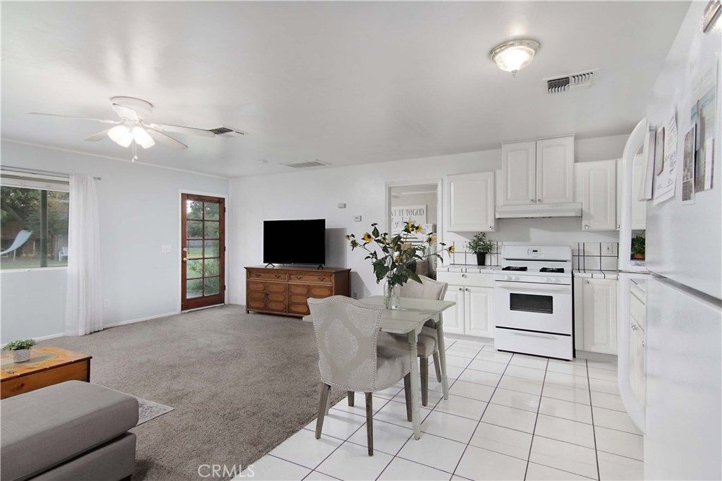 listing image 130722090122847926375