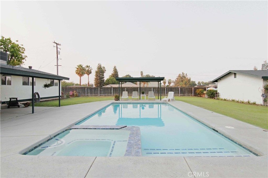 listing image 130727751806551100707