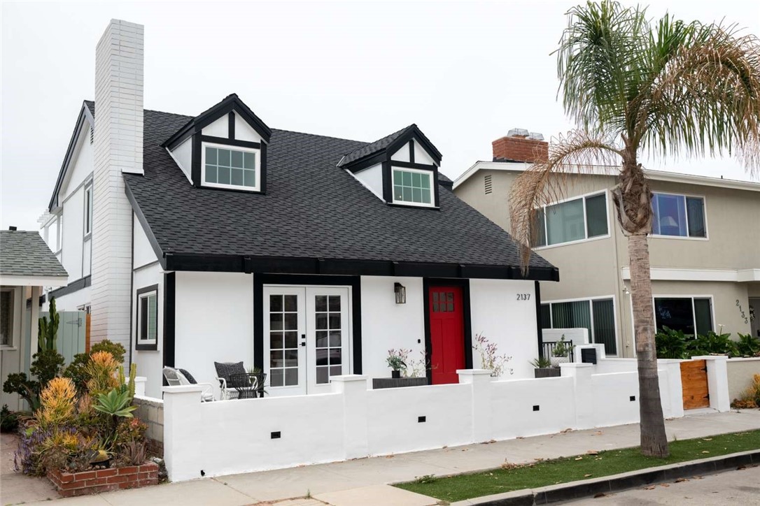 2137 Miramar Drive