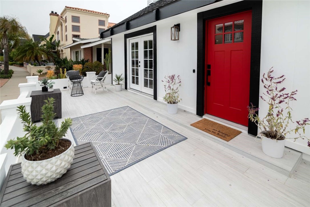 2137 Miramar Drive