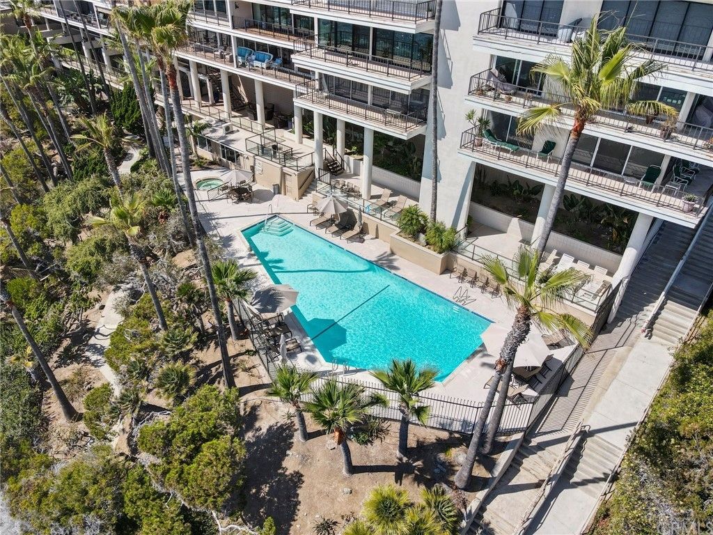 listing image 130722326876978115761