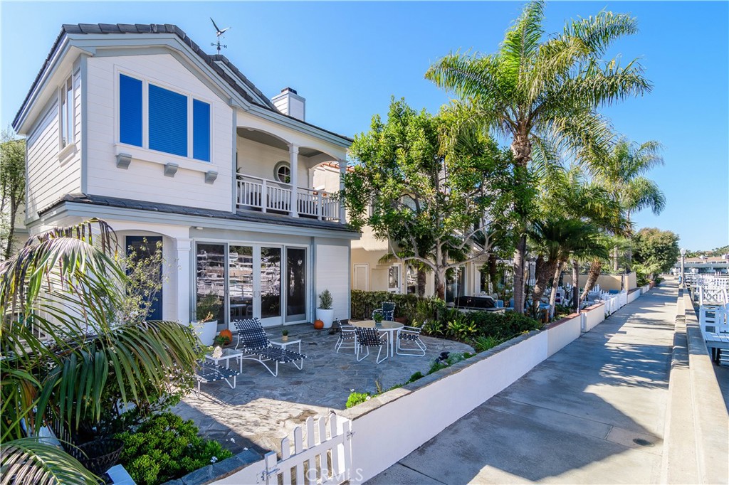 331 E Bay Front