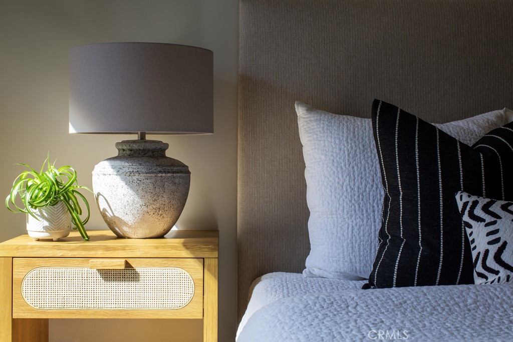 Corona del Mar South of PCH (CDMS) - Residential