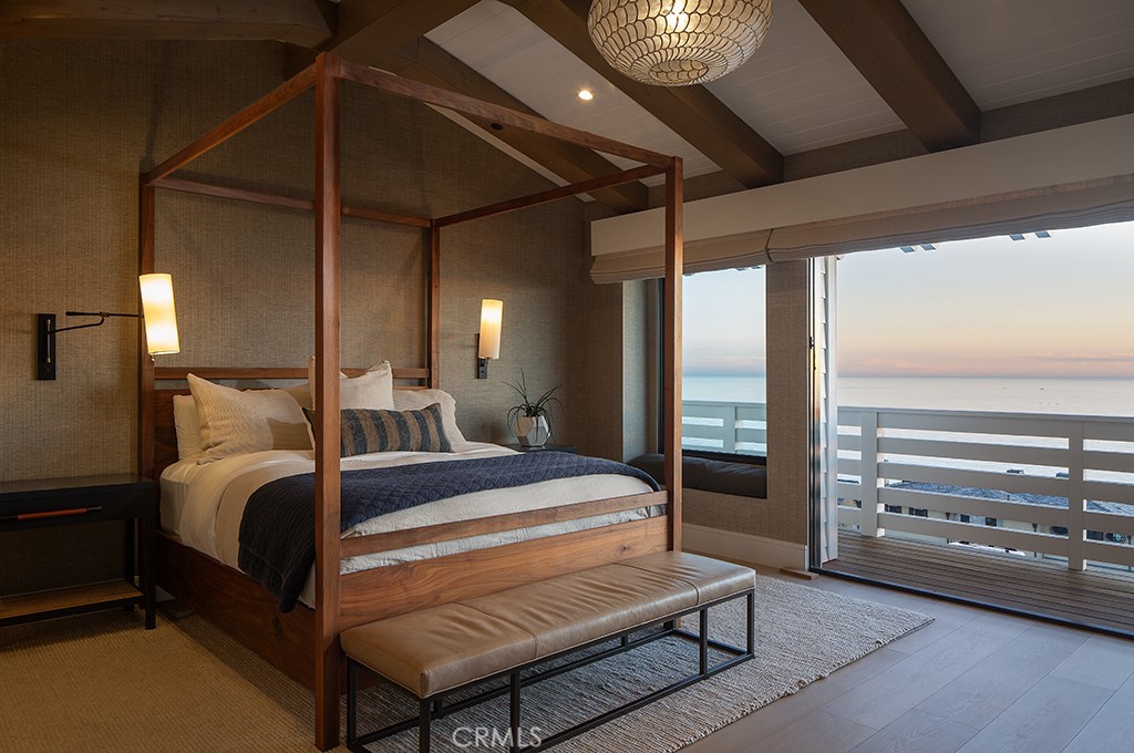 Corona del Mar South of PCH (CDMS) - Residential